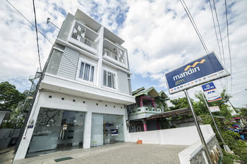 Airy Syariah Pemurus Baru Bumi Mas Raya 25 Banjarmasin Hotel Banjarmasin  Buitenkant foto